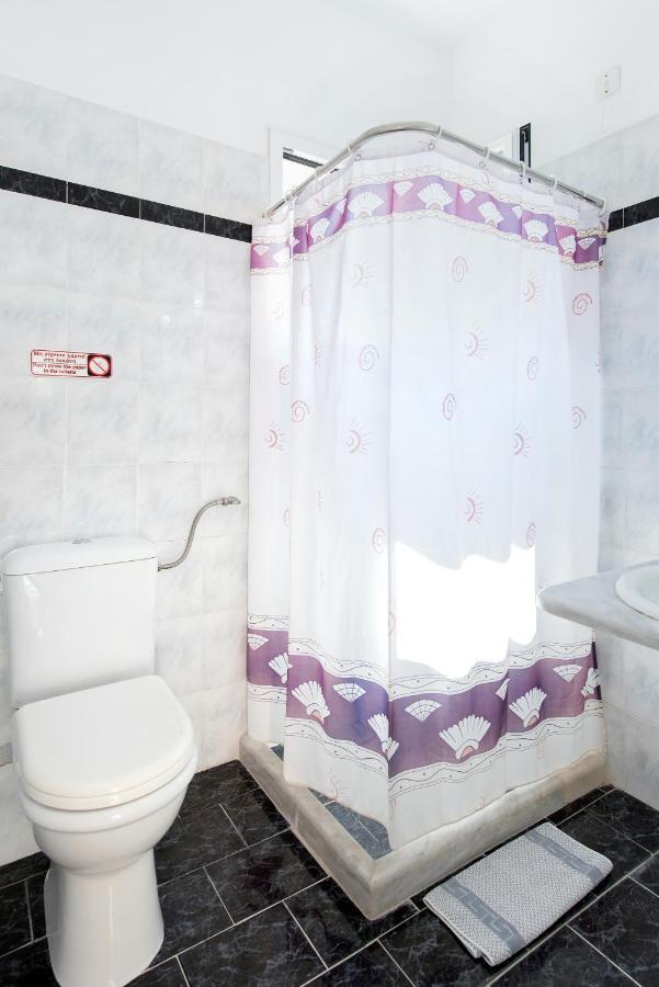 أخارافي Eriva Hotel المظهر الخارجي الصورة